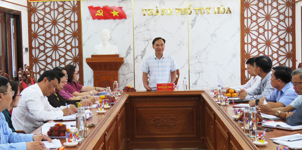 Đồng chí Nguyễn Quốc Hoàn phát biểu kết luận tại buổi giám sát. Ảnh: THÚY HẰNG
